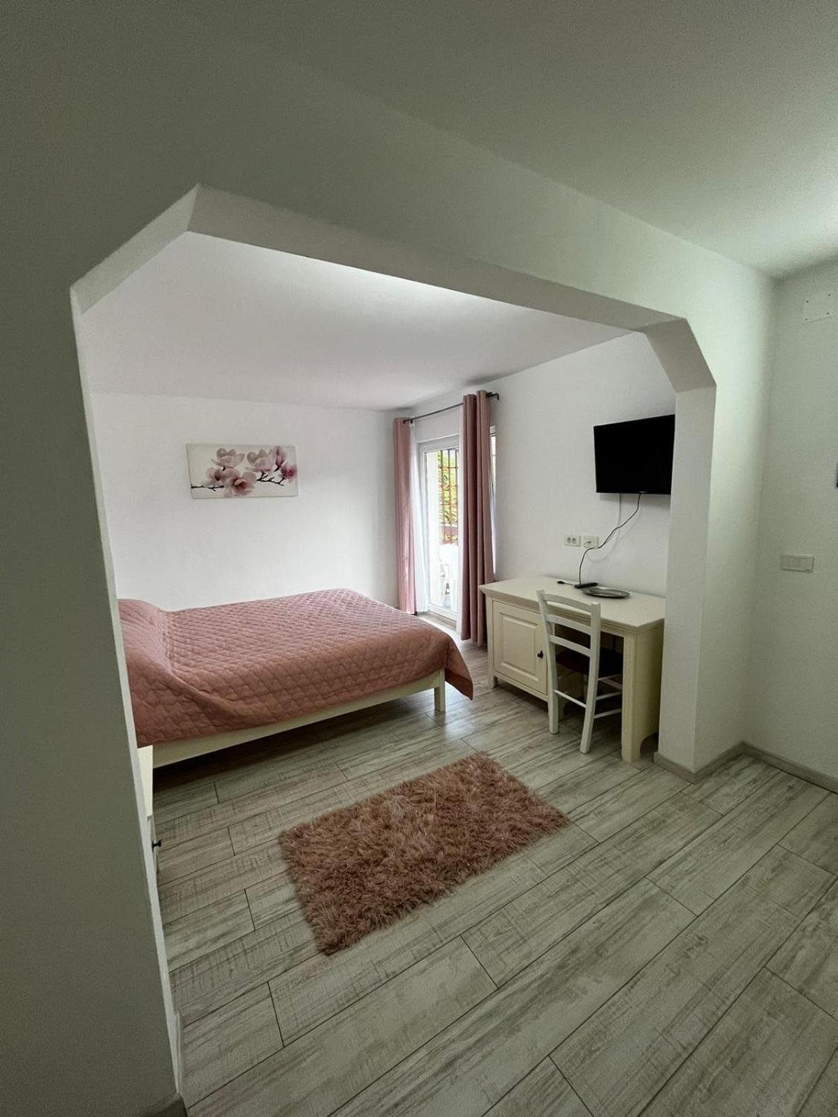 Vacation Villa Sucevita Bagian luar foto