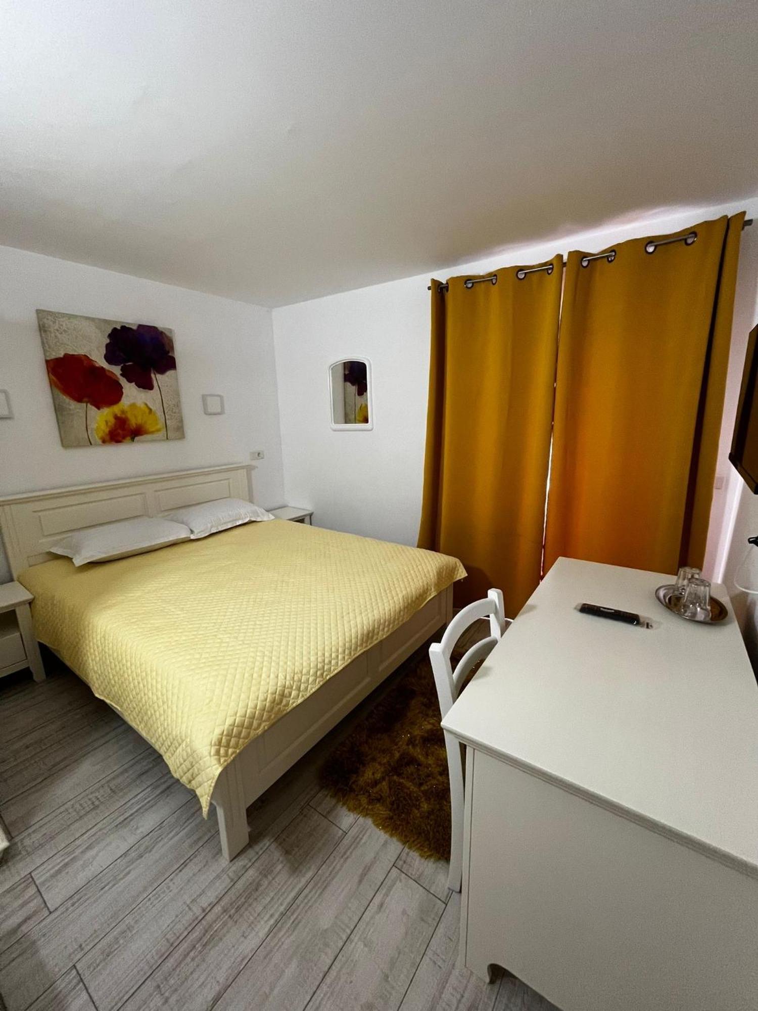 Vacation Villa Sucevita Bagian luar foto